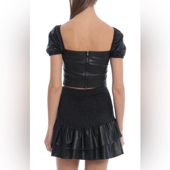 NWT New Avec Les Filles Puff Sleeve Faux Leather Crop Top Size M - Picture 4 of 7
